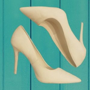 Charlotte russe nude pumps